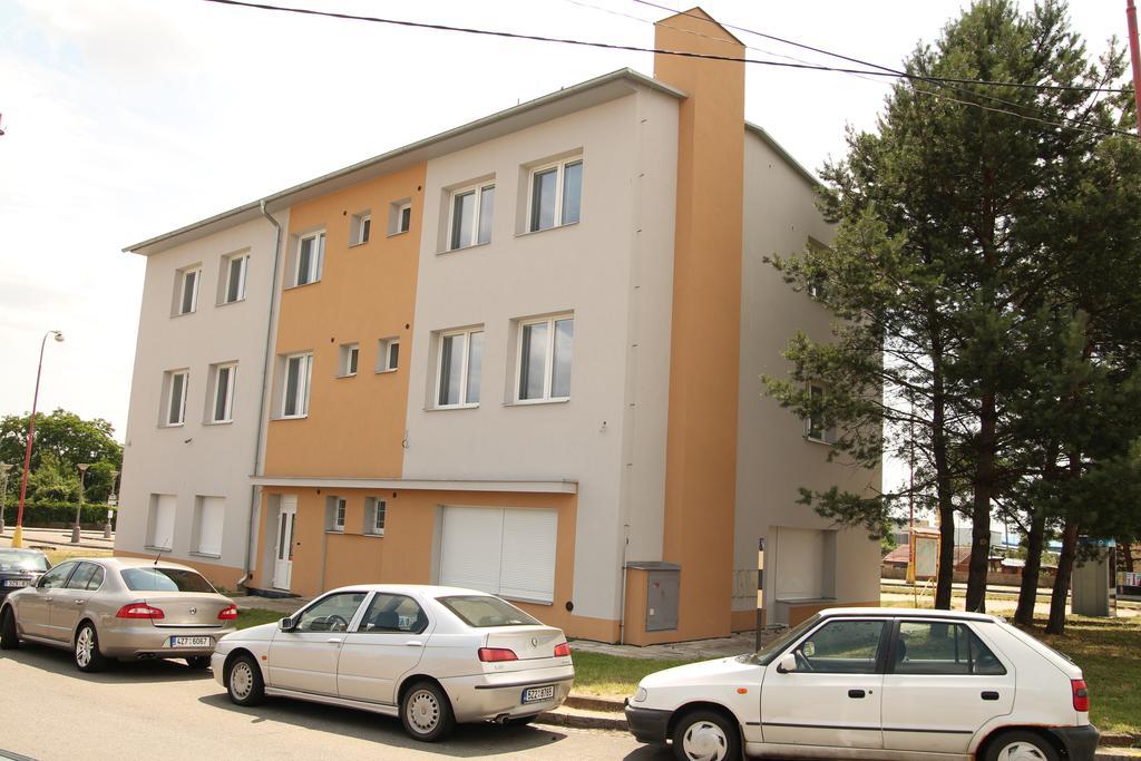 Penzion Bobule Stare Mesto  Экстерьер фото
